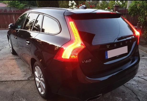 Volvo V60 cena 35900 przebieg: 299000, rok produkcji 2016 z Bochnia małe 497
